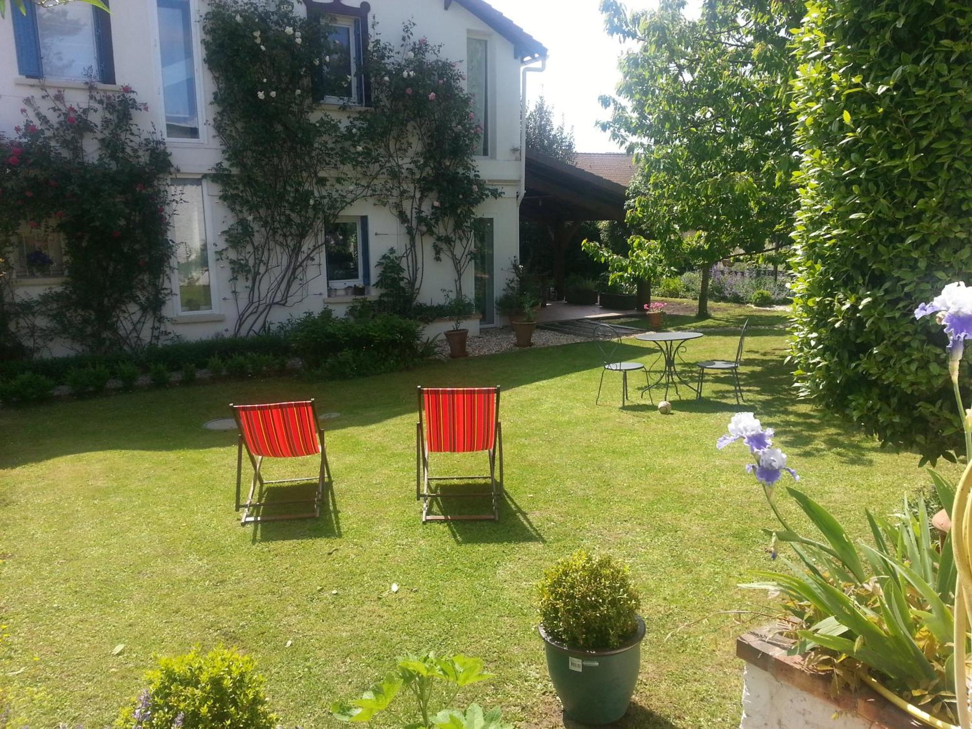 Bed and Breakfast Le Cerisier Mareil-Marly Exterior foto